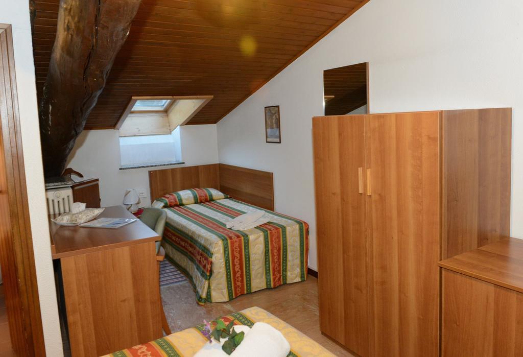 Albergo Altavilla Tirano Kültér fotó