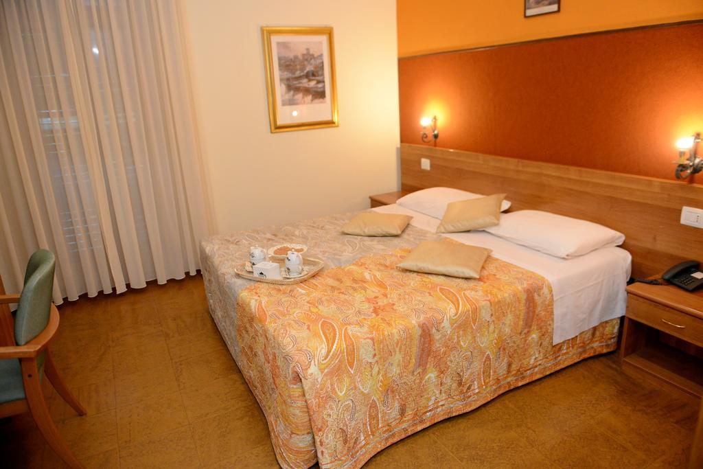 Albergo Altavilla Tirano Kültér fotó